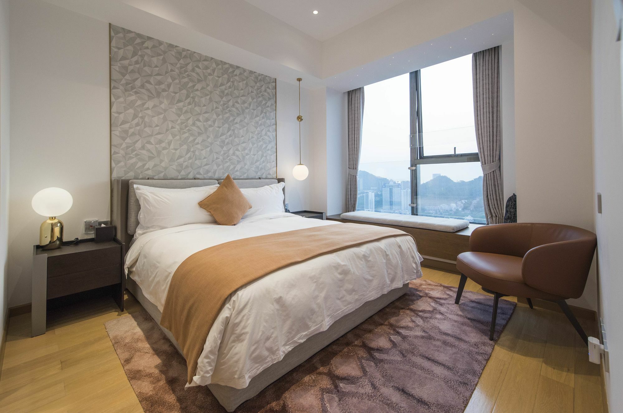 Aparthotel The Clouds 5*