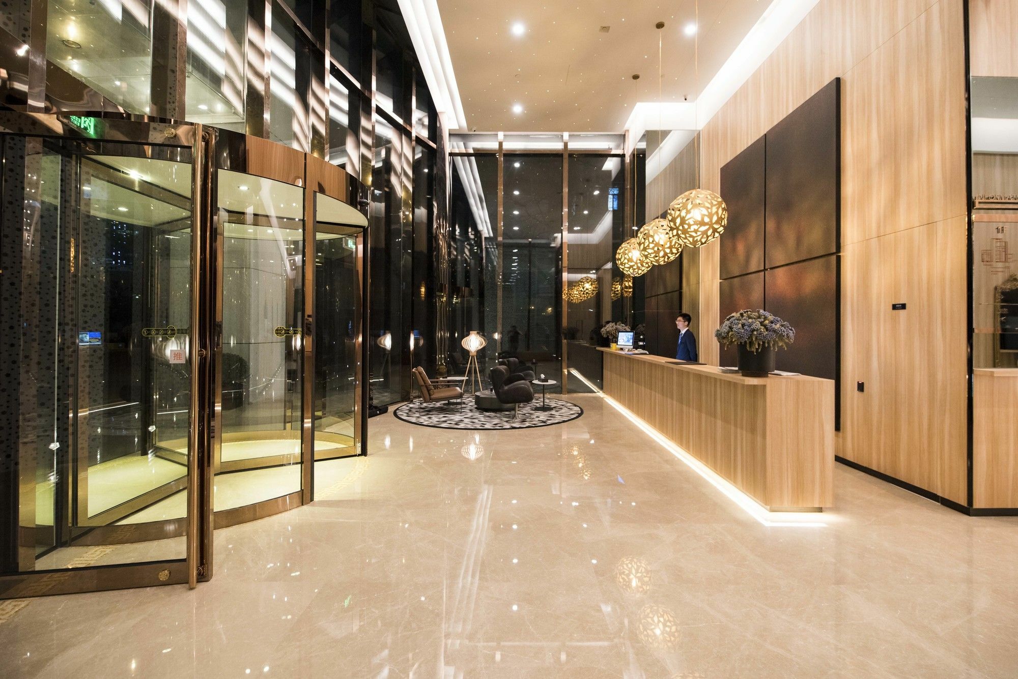 Aparthotel The Clouds 5*